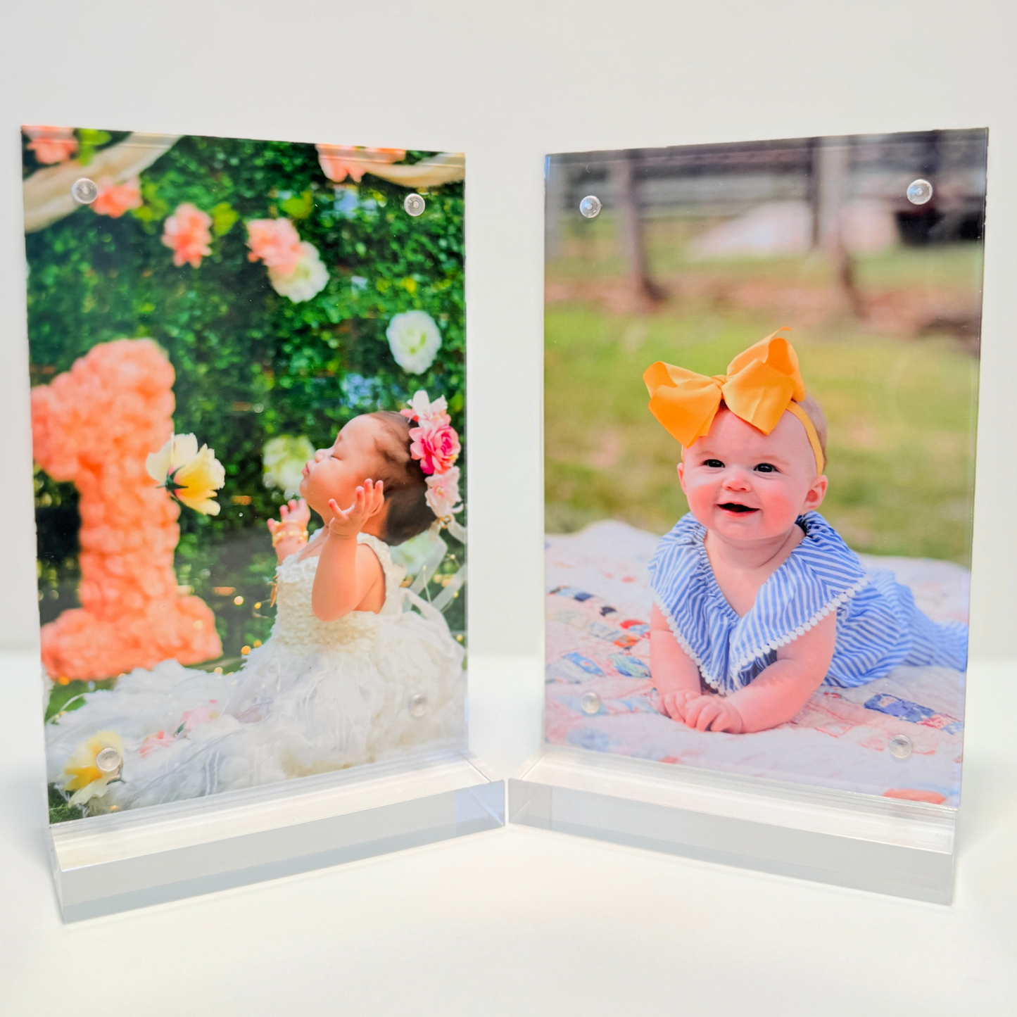Magnetic Acrylic Photo Stand